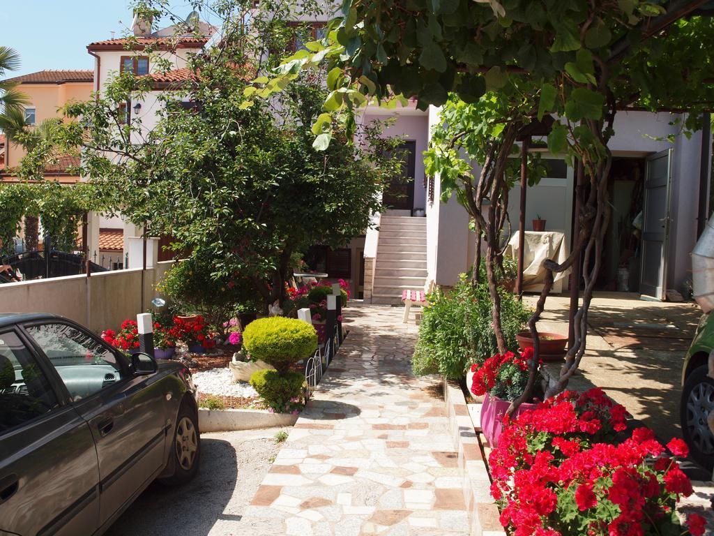 Apartments Zufic Štinjan Exterior foto